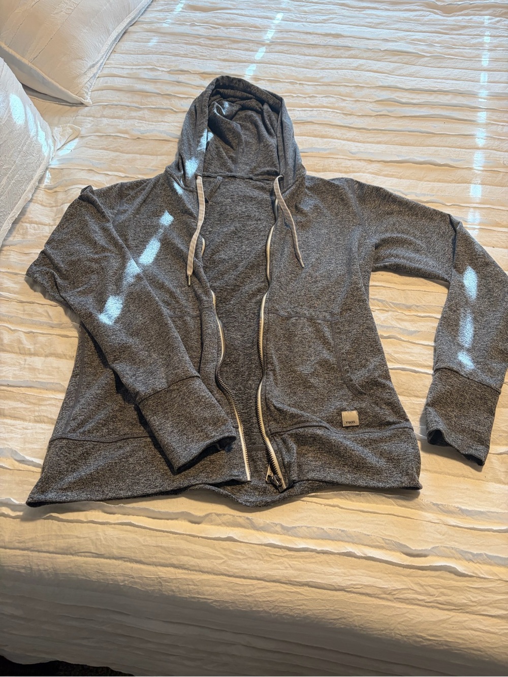 Vuori Heather Gray Zip up Hoodie size S perfect condition